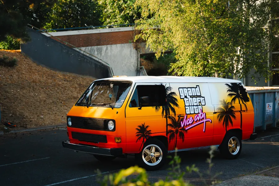 Volkswagen Transporter en covering design imprimé